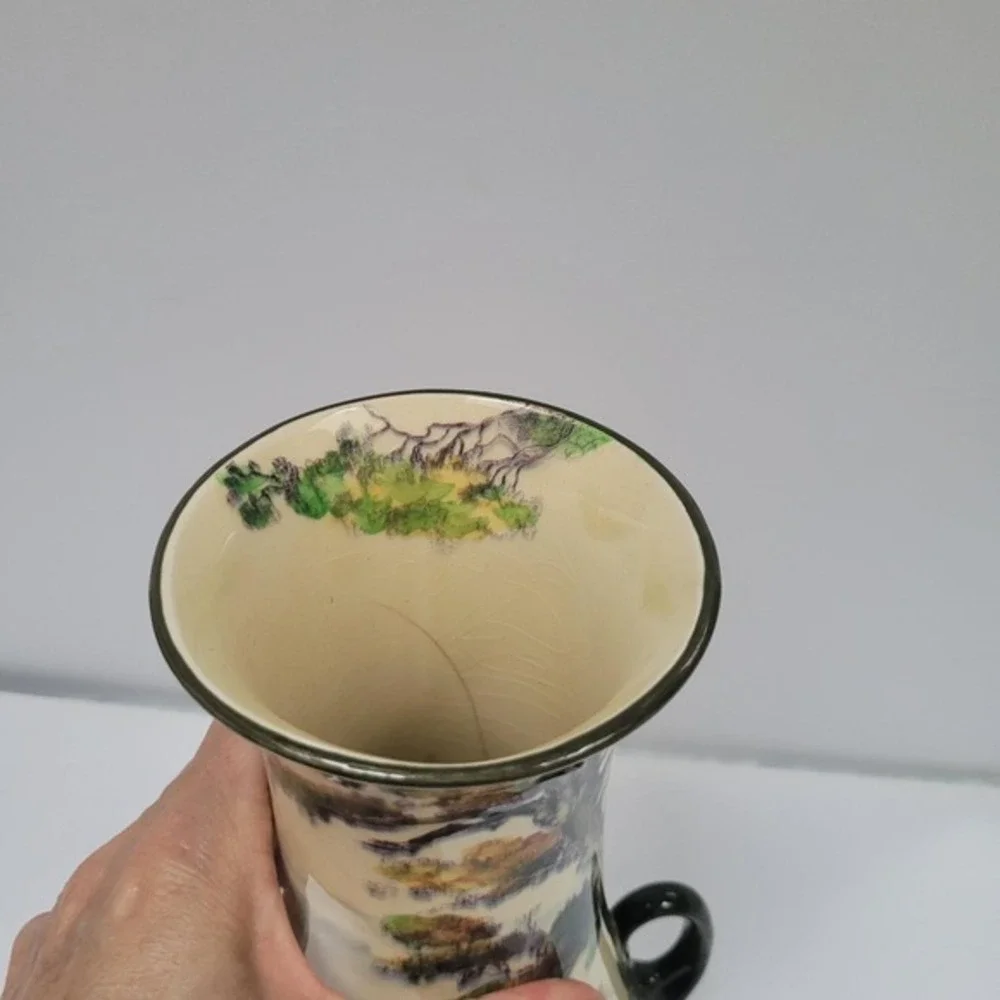 Royal Doulton Vintage Vase Old English Sack Race‎ D3470 Antique